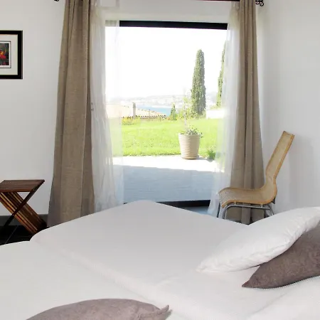 בית נופש Baie De Bandol By Interhome